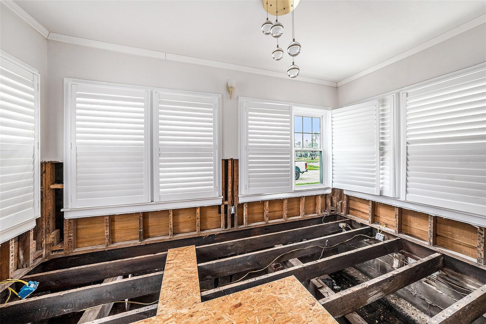 5426 VENETIAN BLVD NE, ST PETERSBURG, FL, 33703