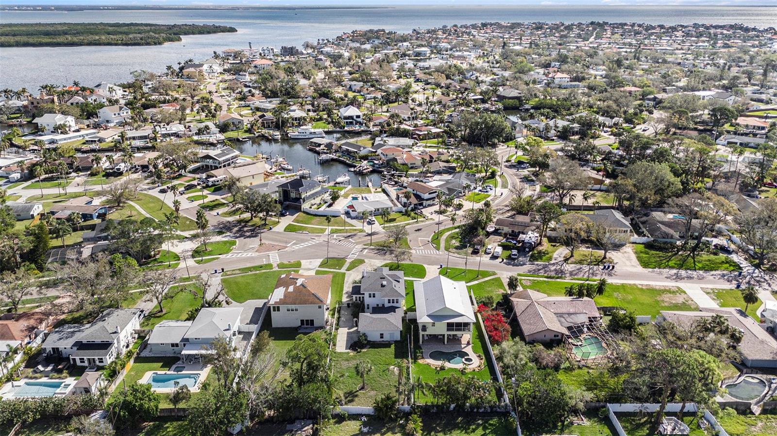 5426 VENETIAN BLVD NE, ST PETERSBURG, FL, 33703