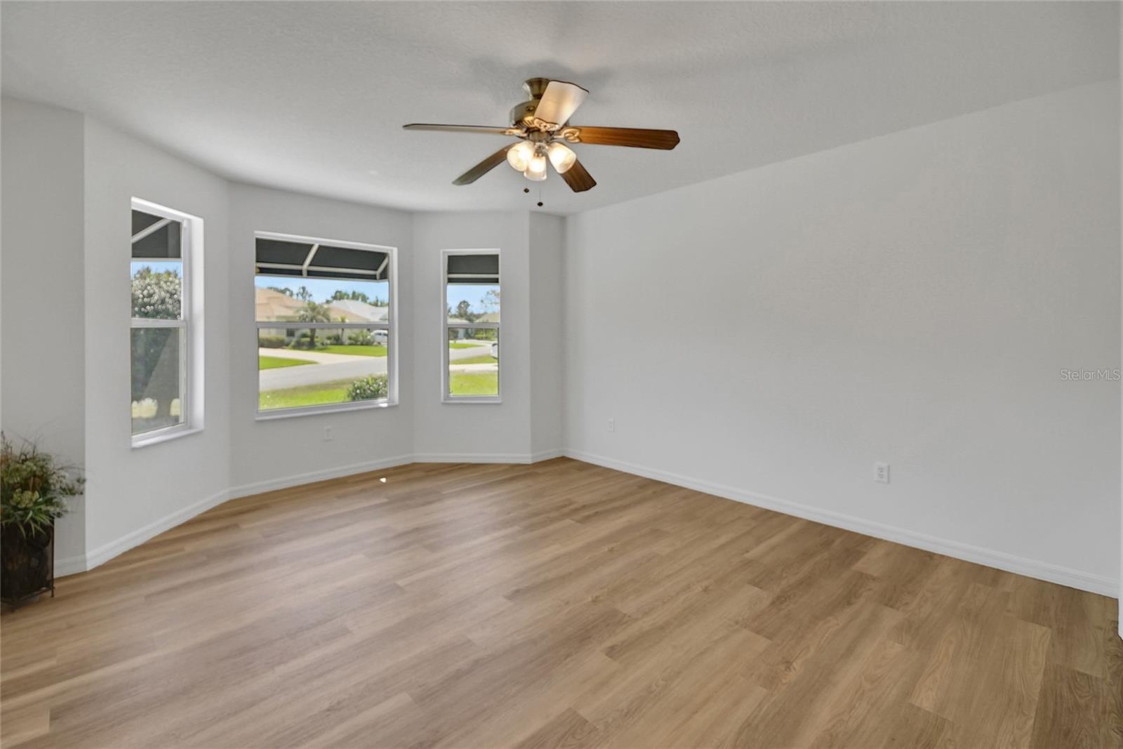 2433 TAMARINDO DR, THE VILLAGES, FL, 32162