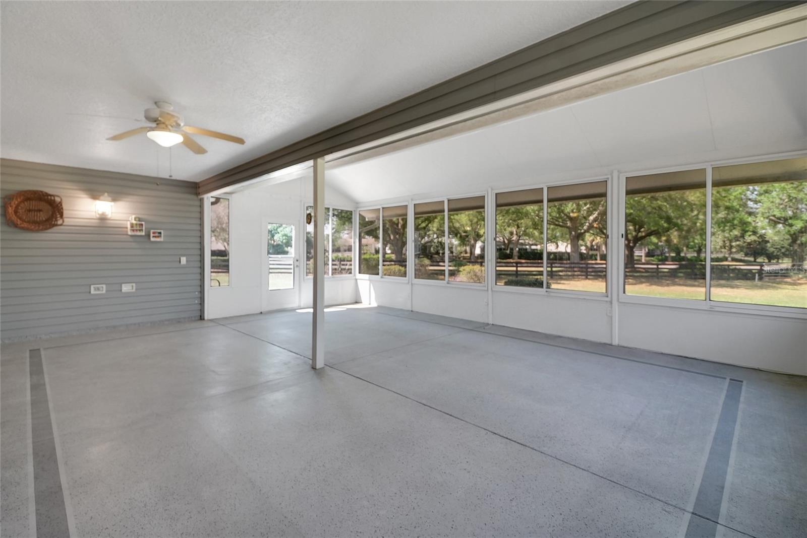 2433 TAMARINDO DR, THE VILLAGES, FL, 32162