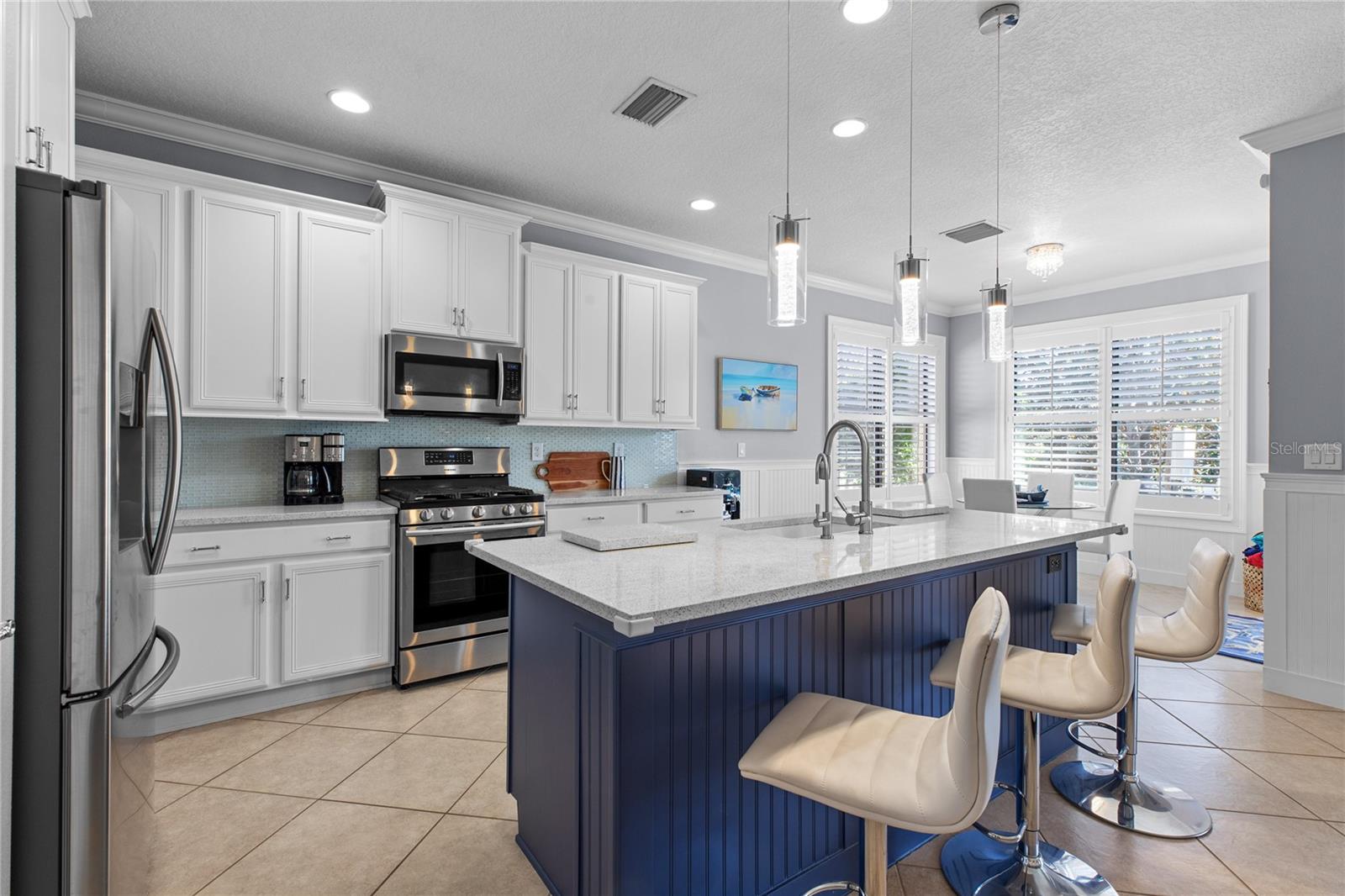 342 CEDAR FALLS DR, APOLLO BEACH, FL, 33572