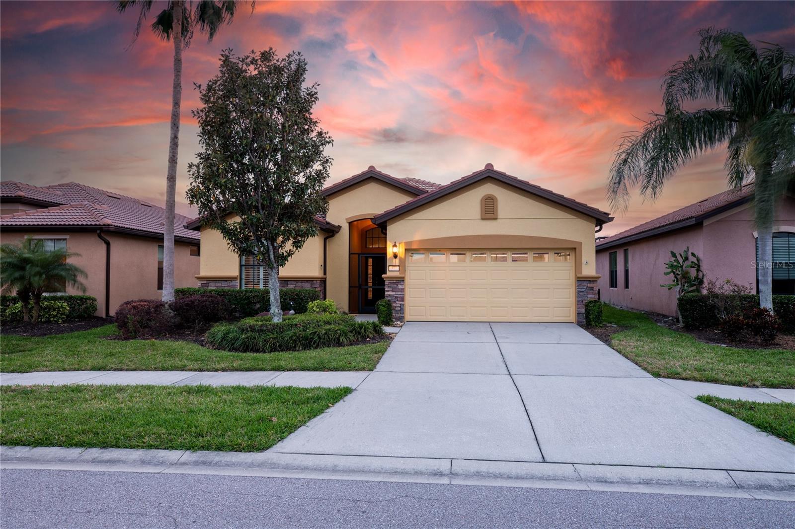 342 CEDAR FALLS DR, APOLLO BEACH, FL, 33572