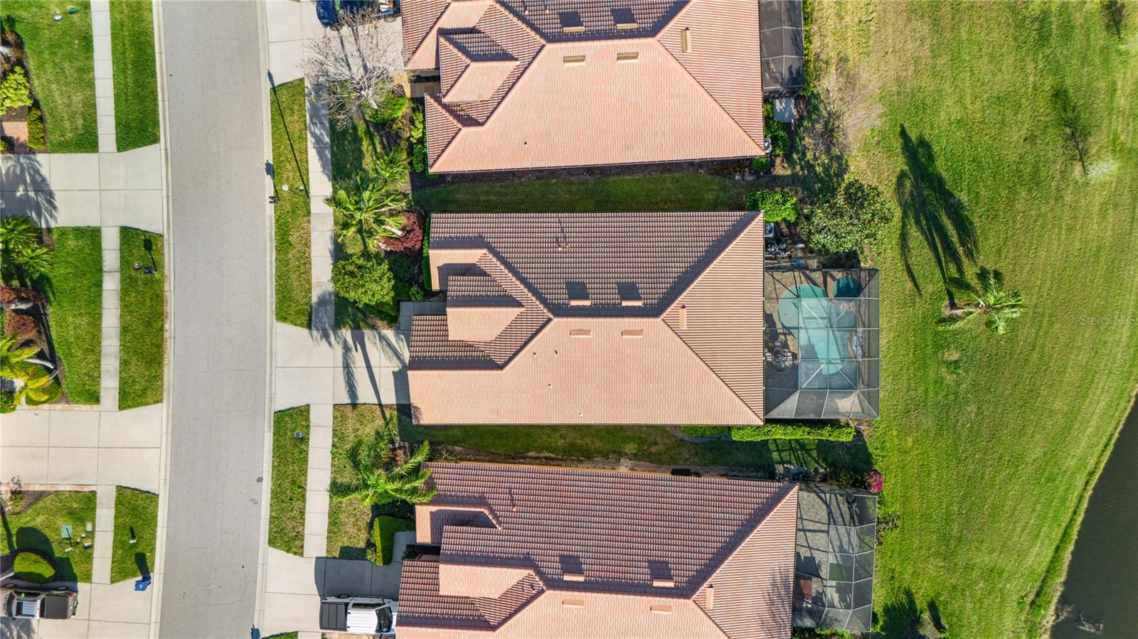 342 CEDAR FALLS DR, APOLLO BEACH, FL, 33572