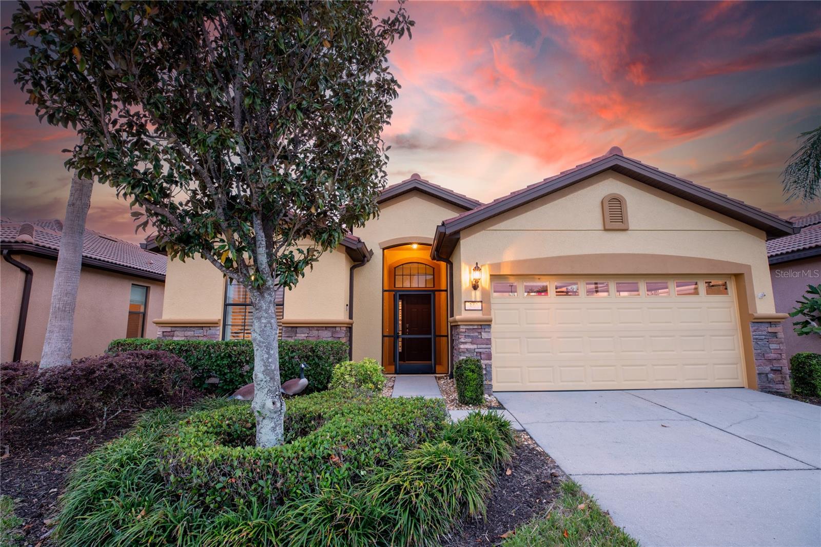 342 CEDAR FALLS DR, APOLLO BEACH, FL, 33572