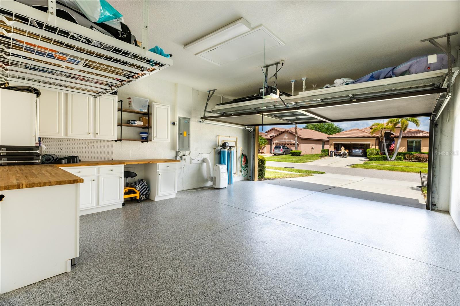 342 CEDAR FALLS DR, APOLLO BEACH, FL, 33572