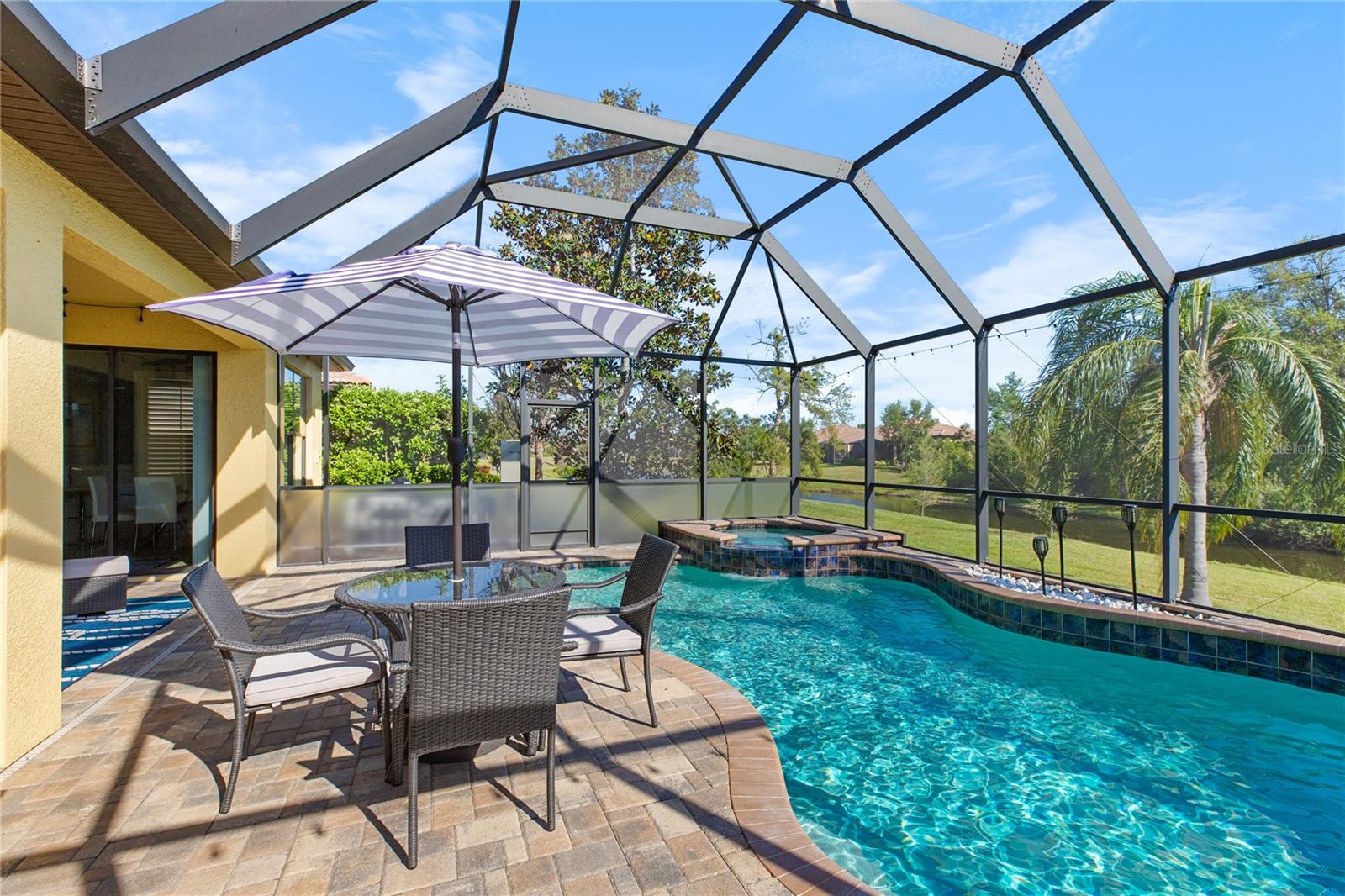 342 CEDAR FALLS DR, APOLLO BEACH, FL, 33572