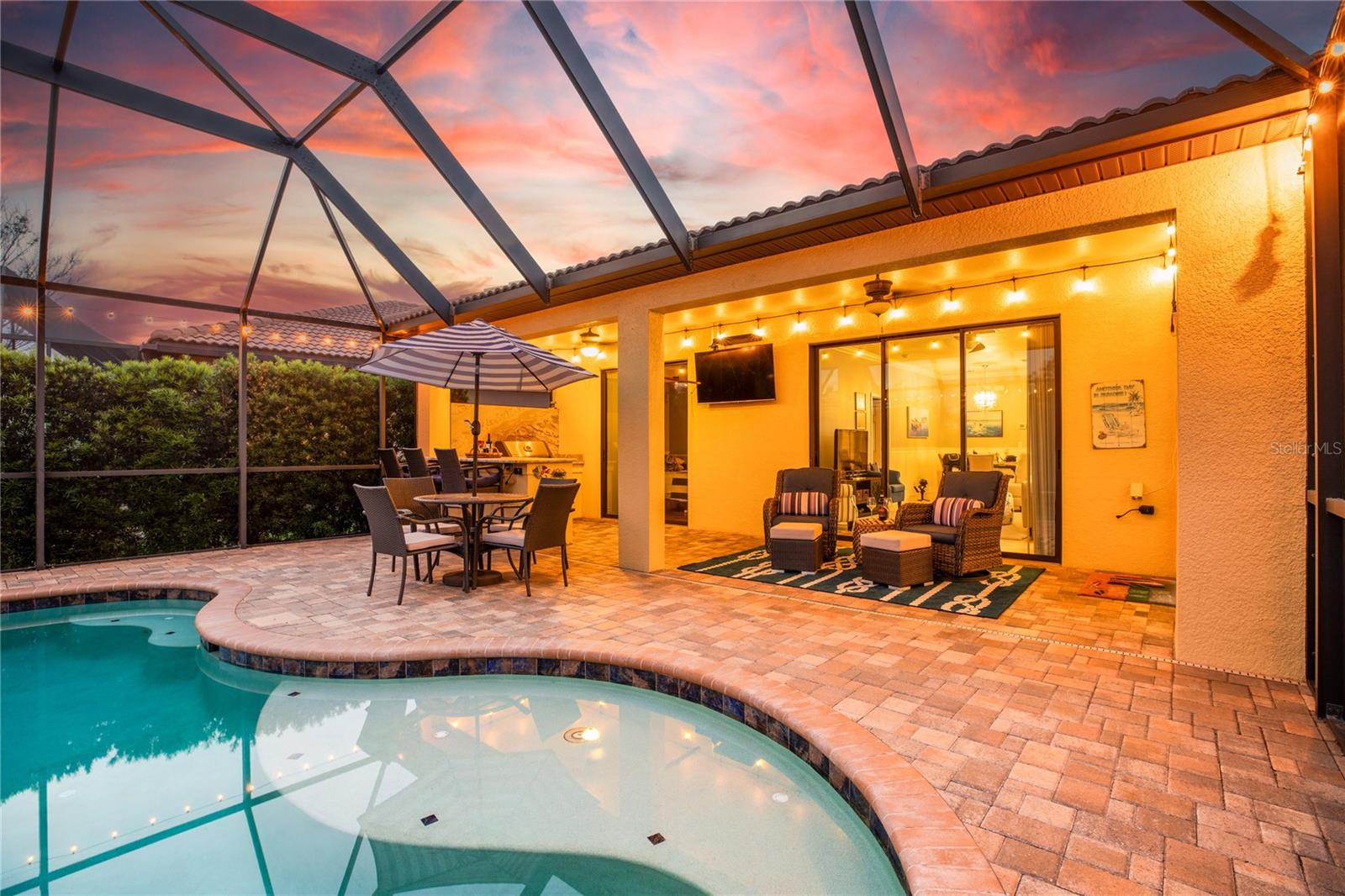 342 CEDAR FALLS DR, APOLLO BEACH, FL, 33572