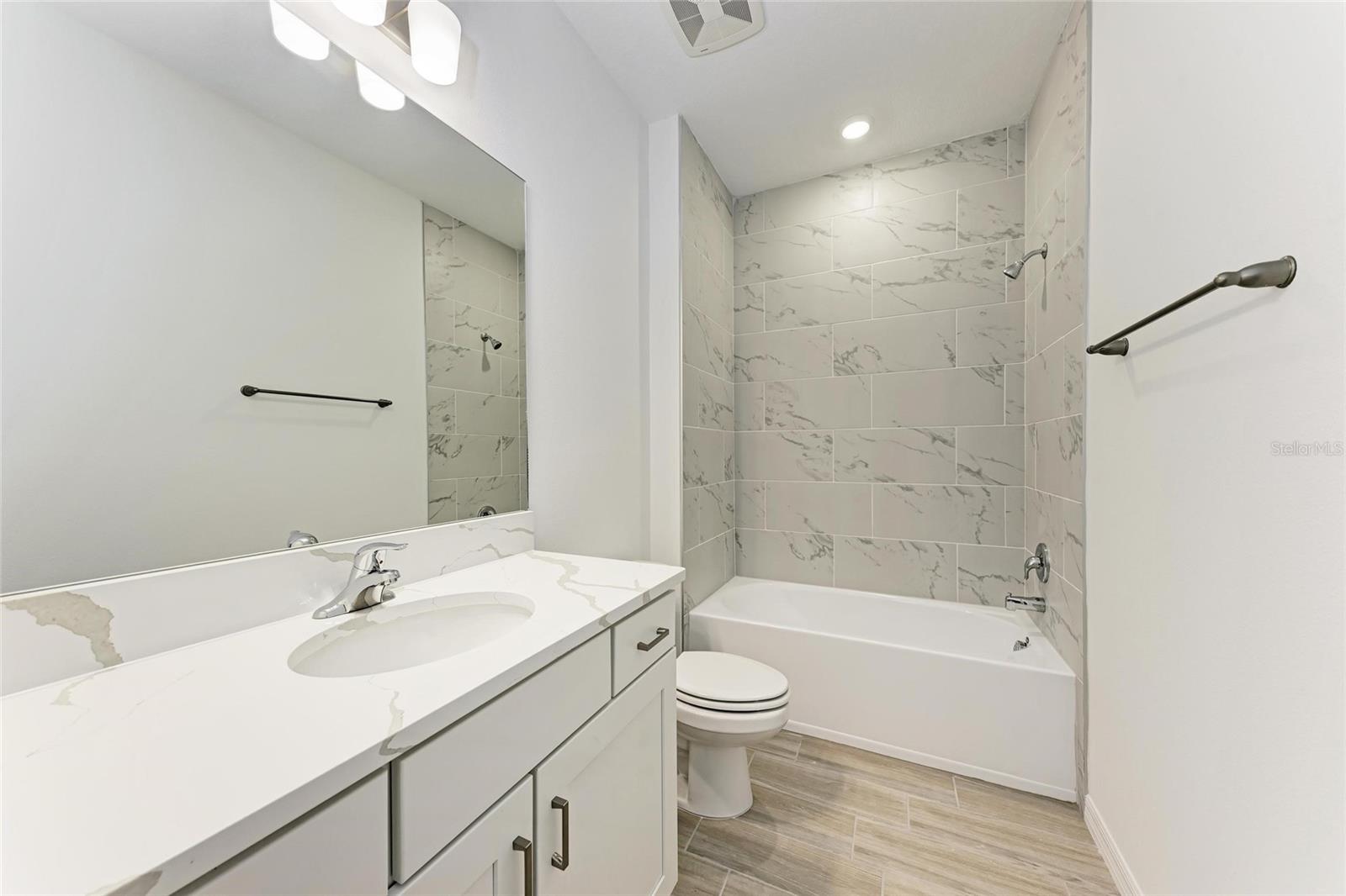 309 VIA TUSCANY AVE, SARASOTA, FL, 34243