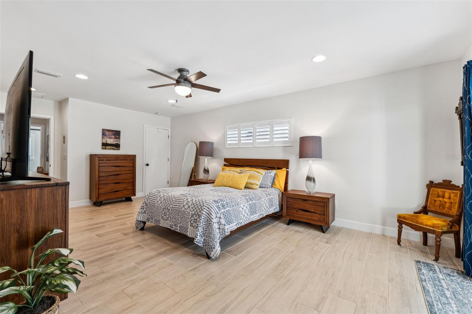 319 S GLEN ARVEN AVE, TEMPLE TERRACE, FL, 33617