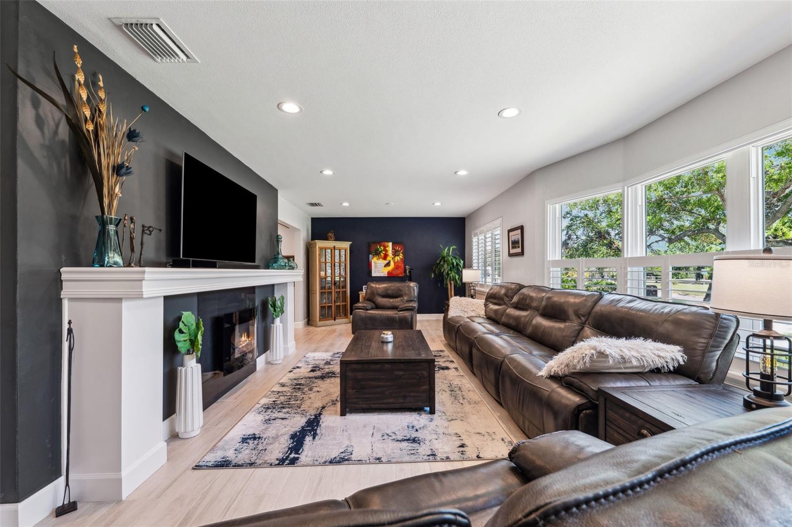 319 S GLEN ARVEN AVE, TEMPLE TERRACE, FL, 33617