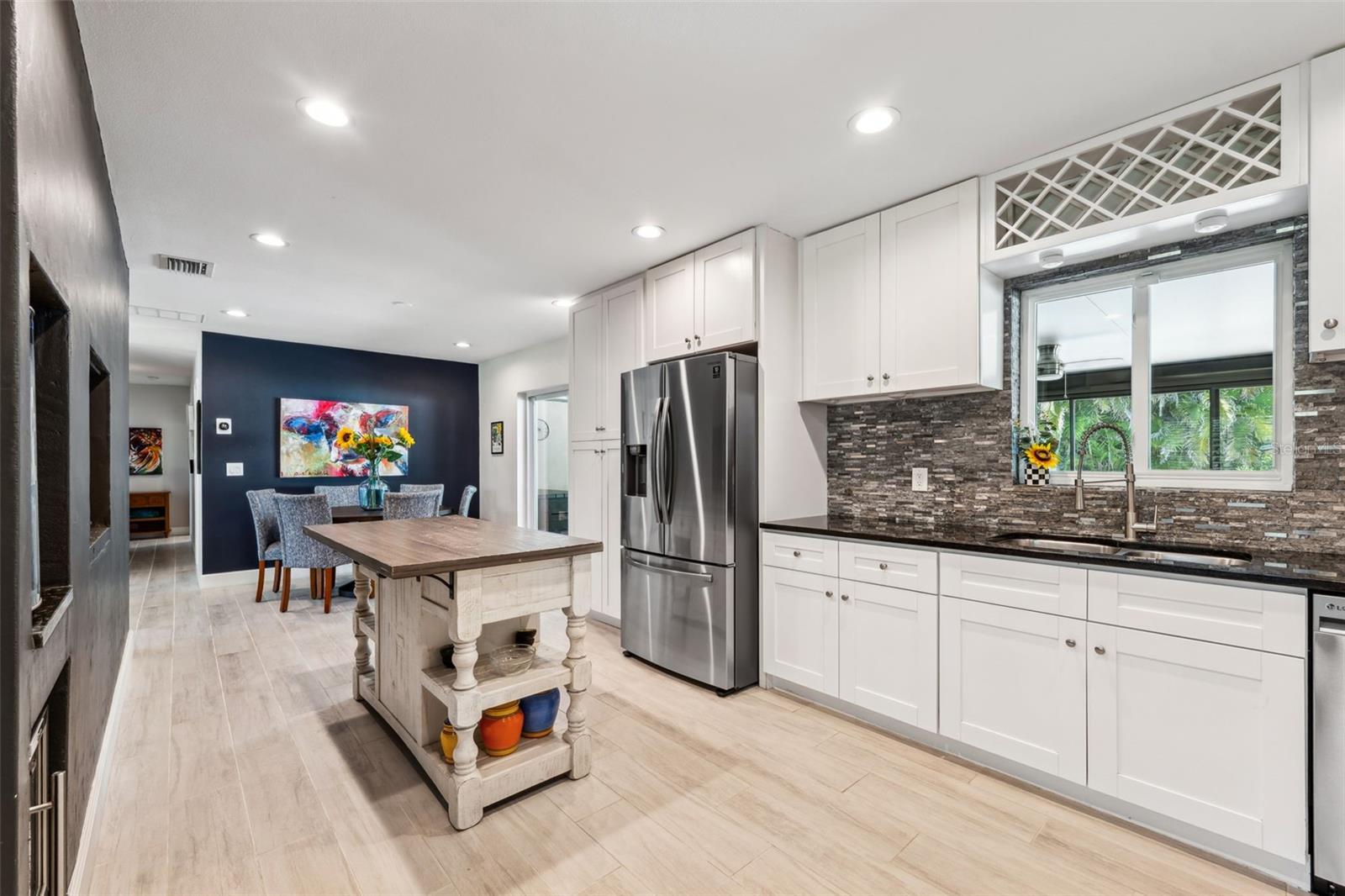 319 S GLEN ARVEN AVE, TEMPLE TERRACE, FL, 33617