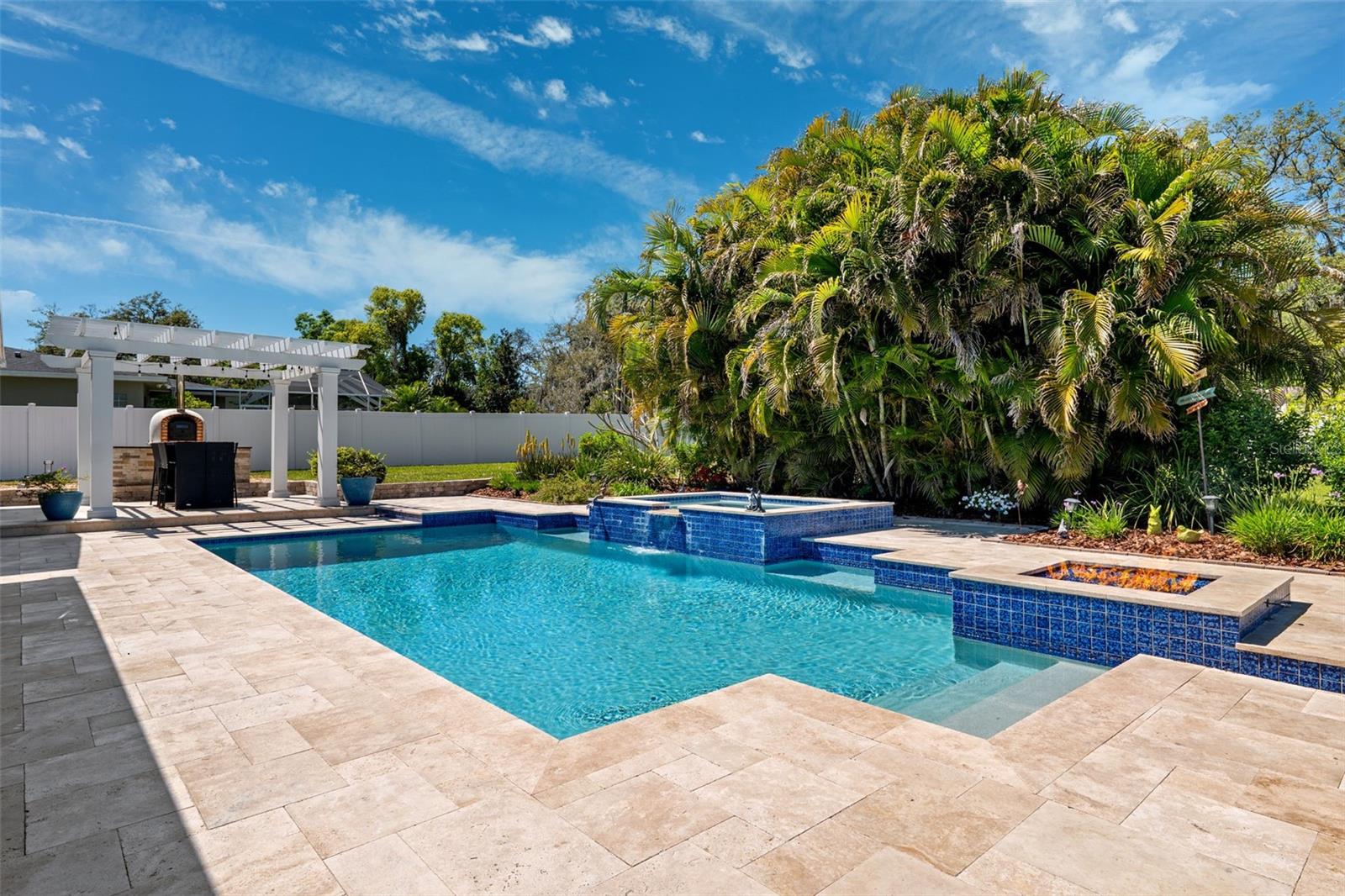 319 S GLEN ARVEN AVE, TEMPLE TERRACE, FL, 33617