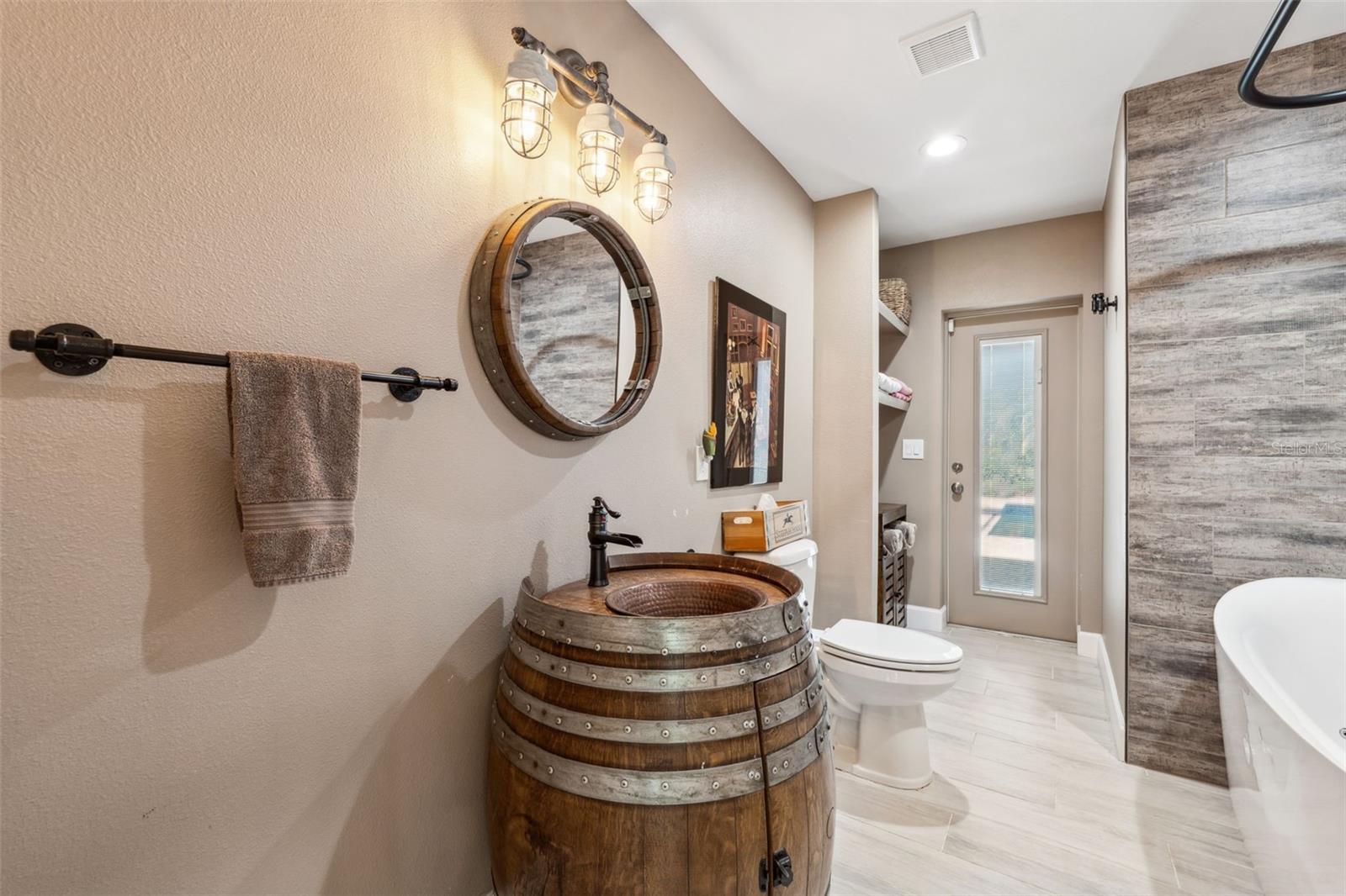 319 S GLEN ARVEN AVE, TEMPLE TERRACE, FL, 33617