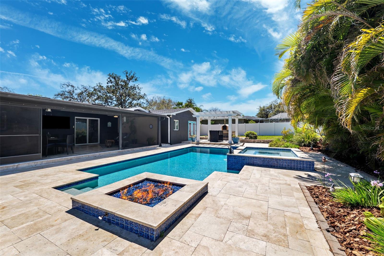 319 S GLEN ARVEN AVE, TEMPLE TERRACE, FL, 33617