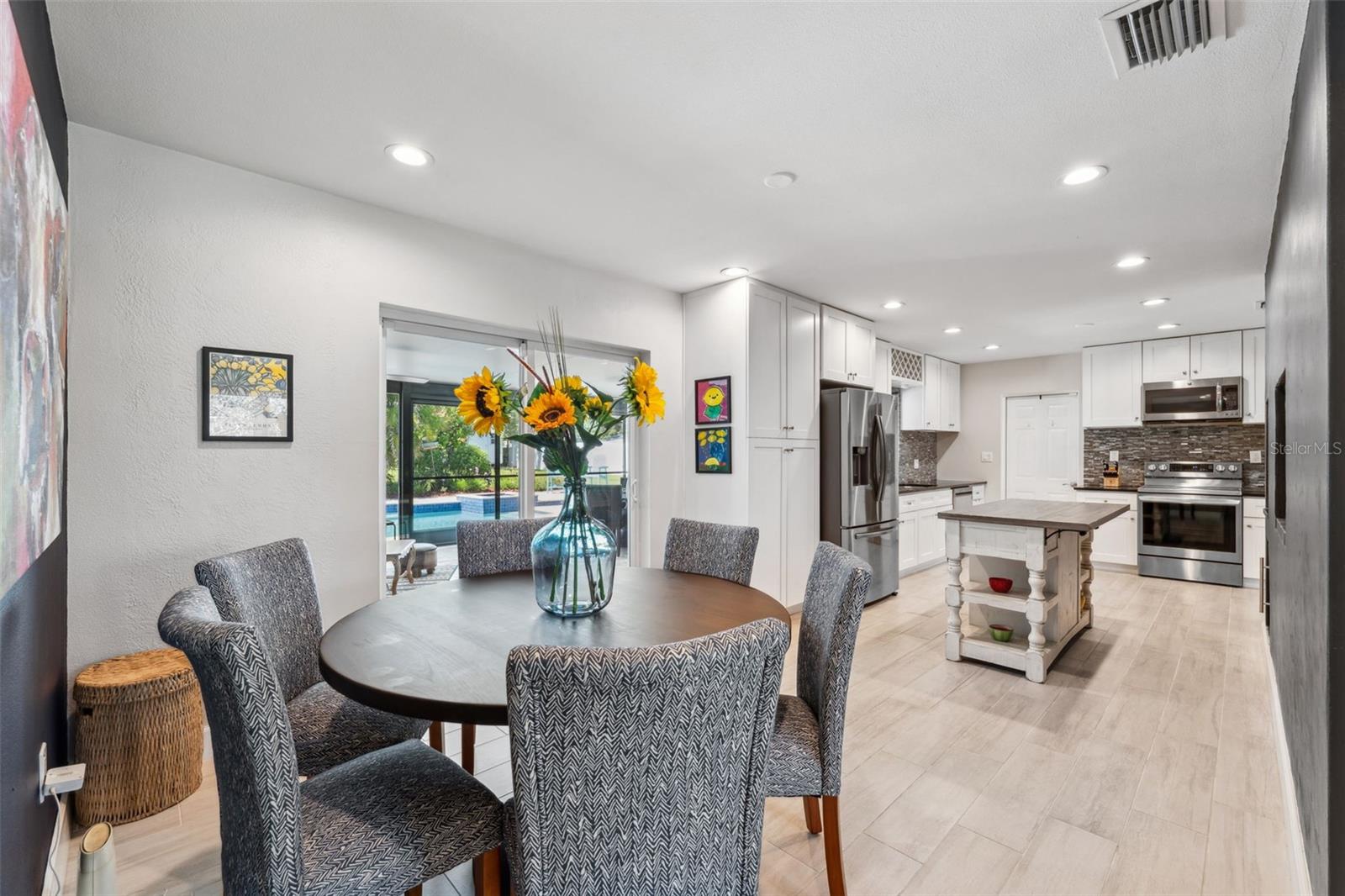 319 S GLEN ARVEN AVE, TEMPLE TERRACE, FL, 33617