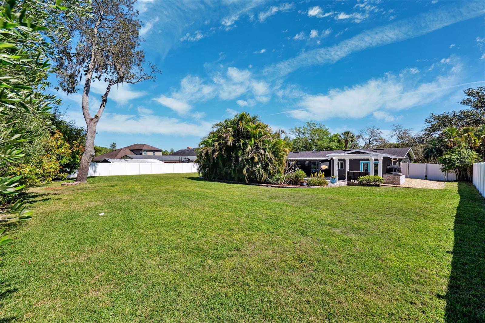 319 S GLEN ARVEN AVE, TEMPLE TERRACE, FL, 33617