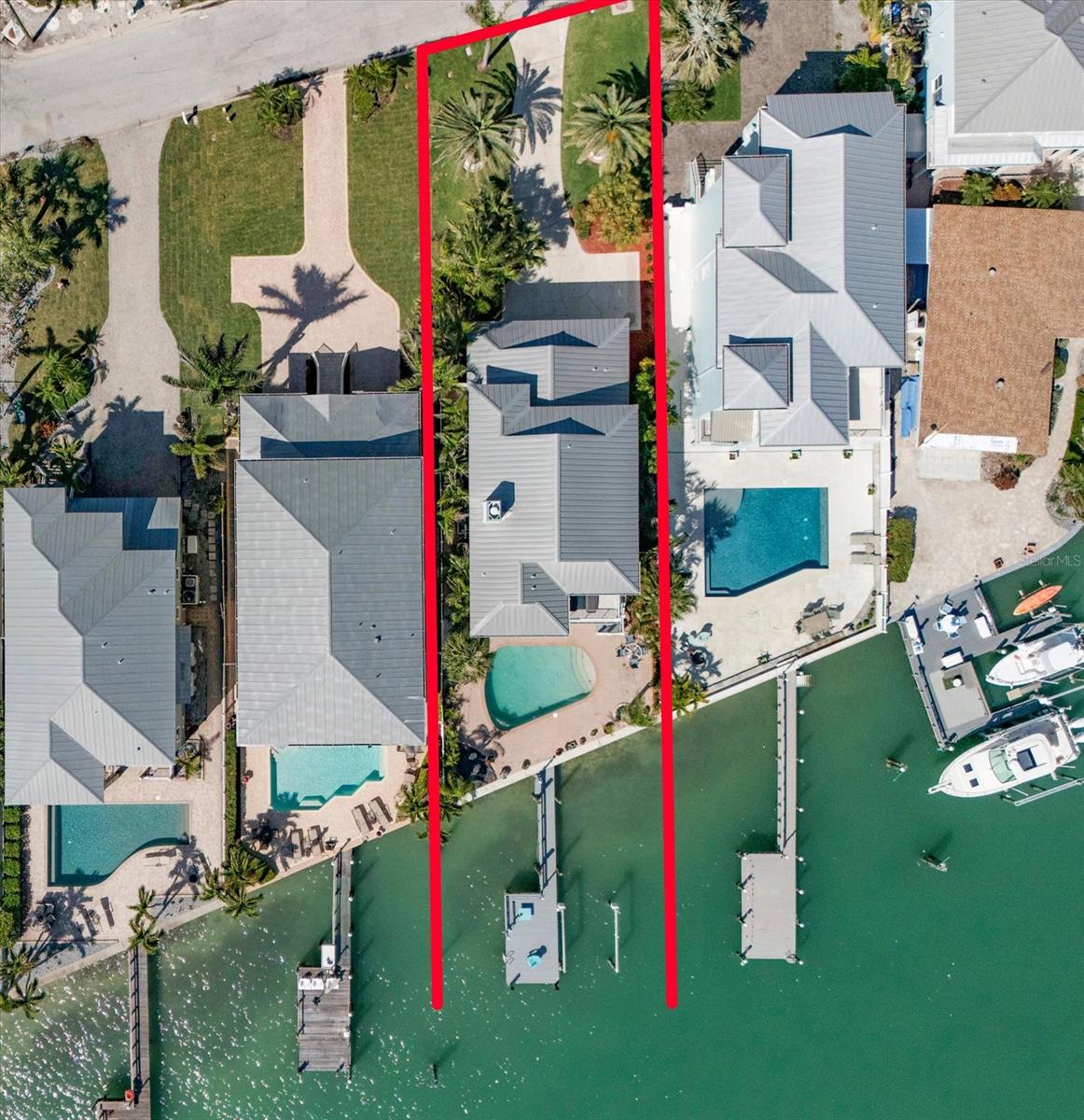8685 E BAY DR, TREASURE ISLAND, FL, 33706