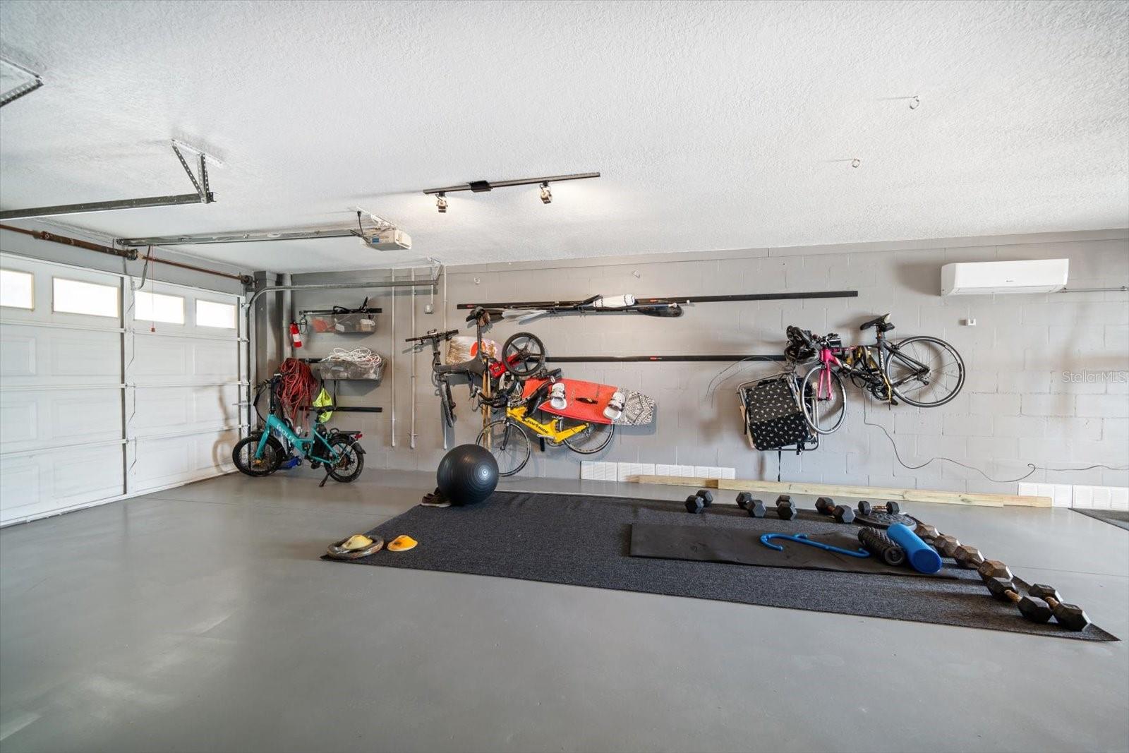 8685 E BAY DR, TREASURE ISLAND, FL, 33706