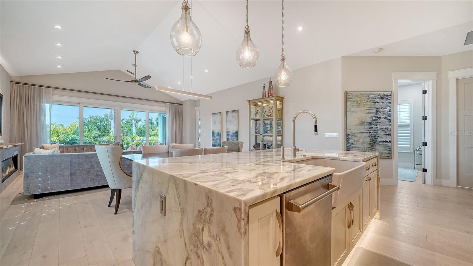 5930 BRIARWOOD AVE, SARASOTA, FL, 34231