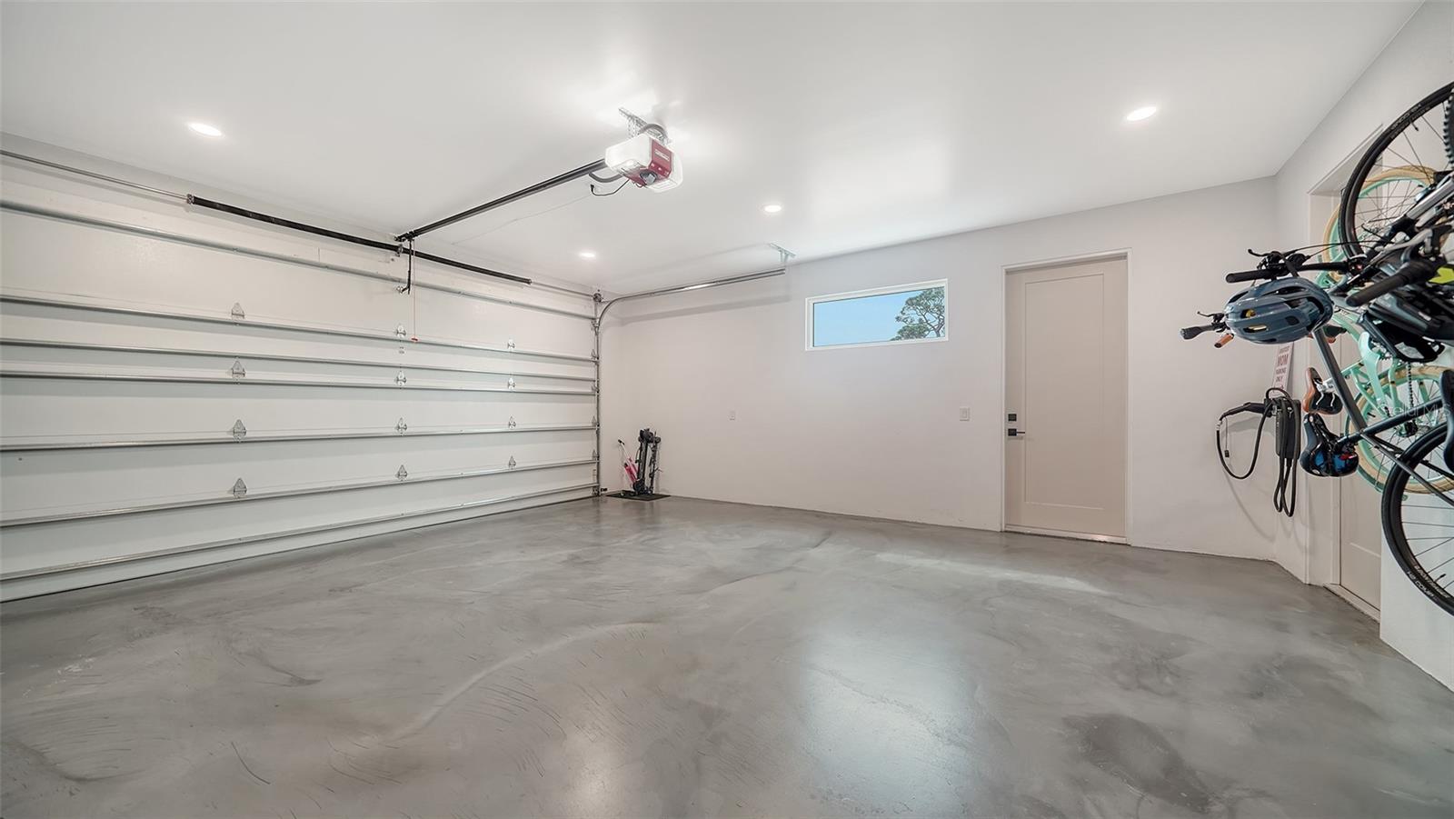 5930 BRIARWOOD AVE, SARASOTA, FL, 34231