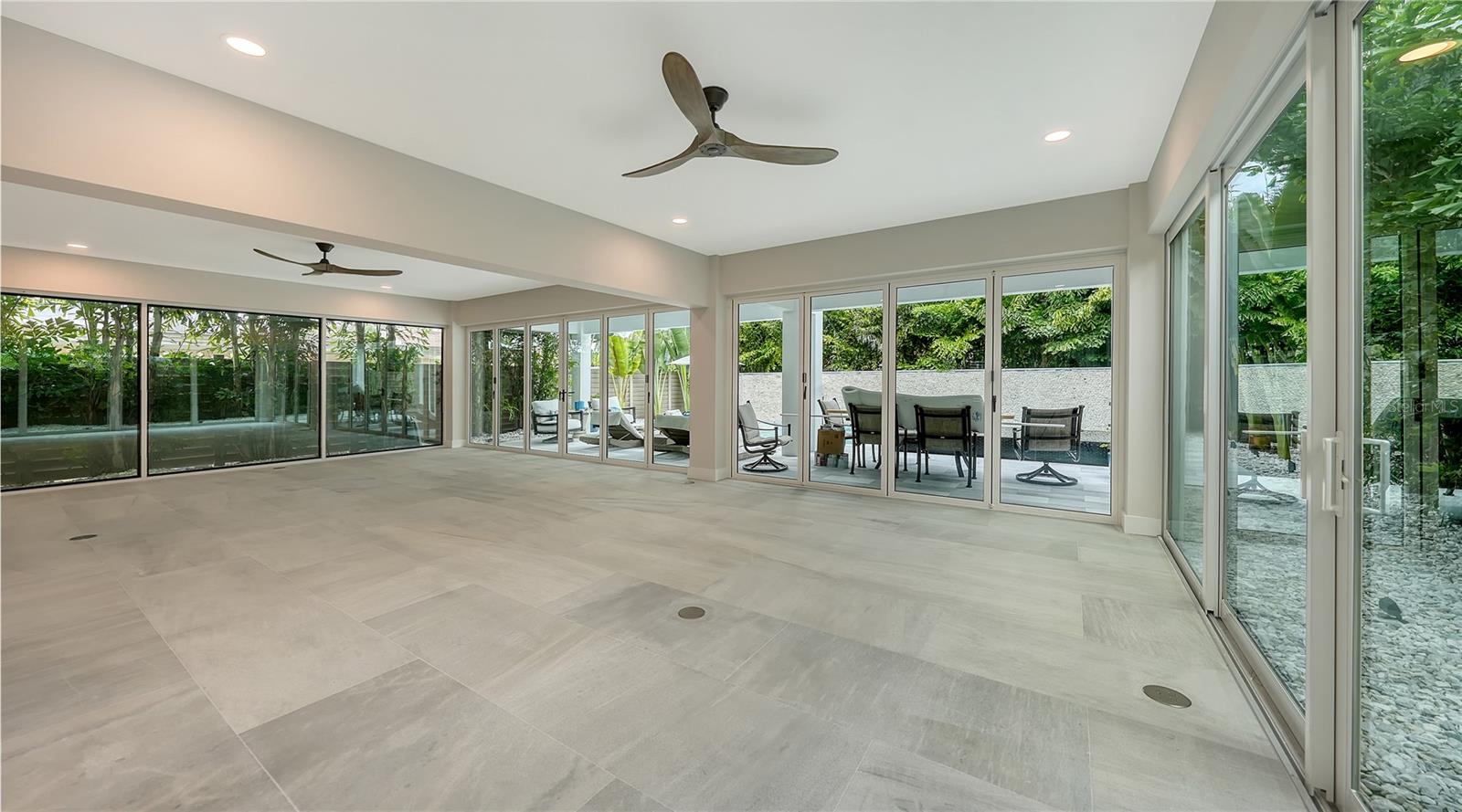 5930 BRIARWOOD AVE, SARASOTA, FL, 34231