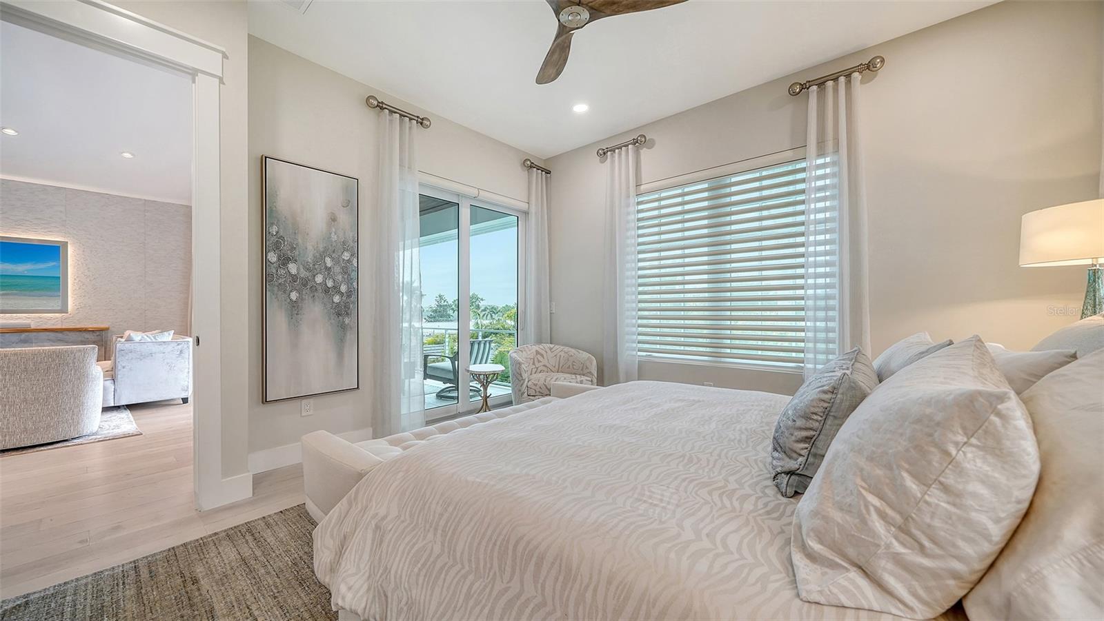 5930 BRIARWOOD AVE, SARASOTA, FL, 34231