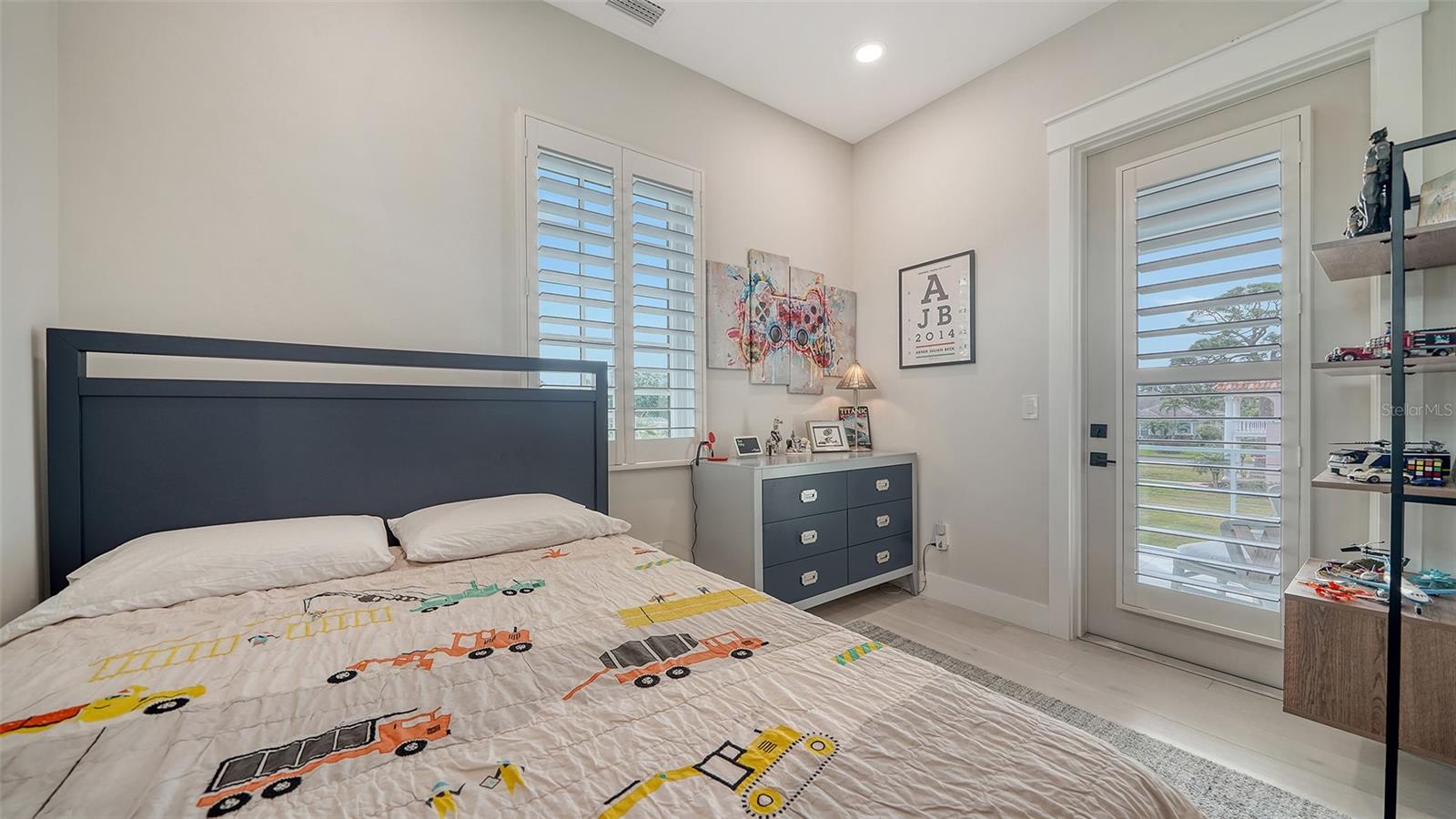 5930 BRIARWOOD AVE, SARASOTA, FL, 34231