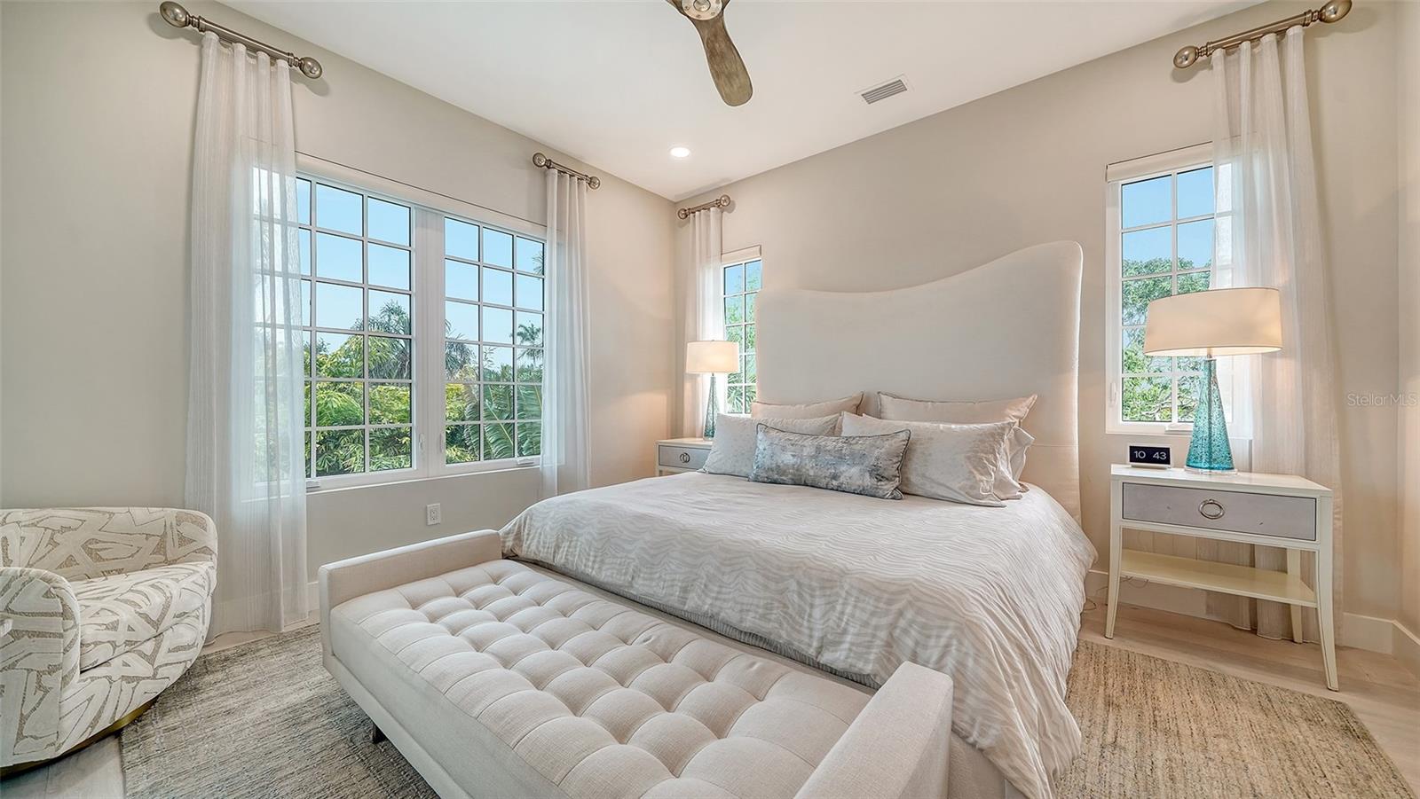 5930 BRIARWOOD AVE, SARASOTA, FL, 34231