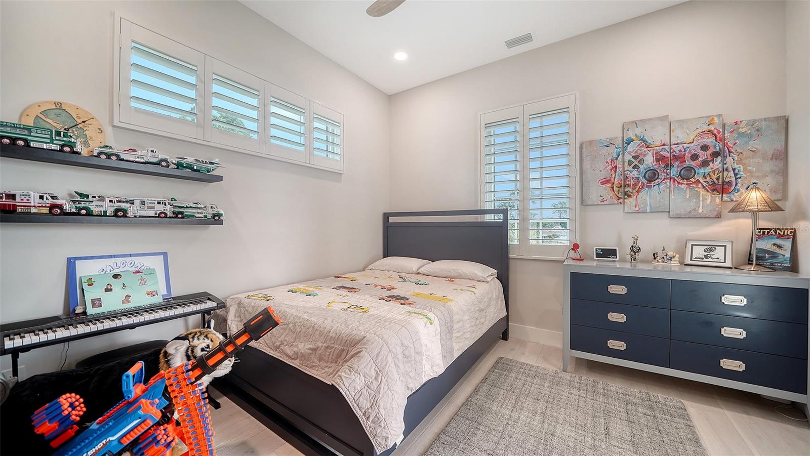 5930 BRIARWOOD AVE, SARASOTA, FL, 34231