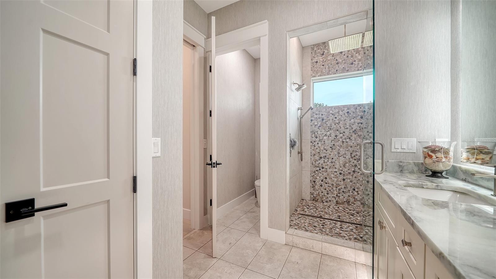 5930 BRIARWOOD AVE, SARASOTA, FL, 34231