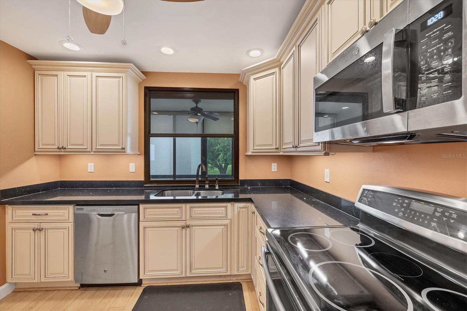 5042 MARSH FIELD RD #16, SARASOTA, FL, 34235