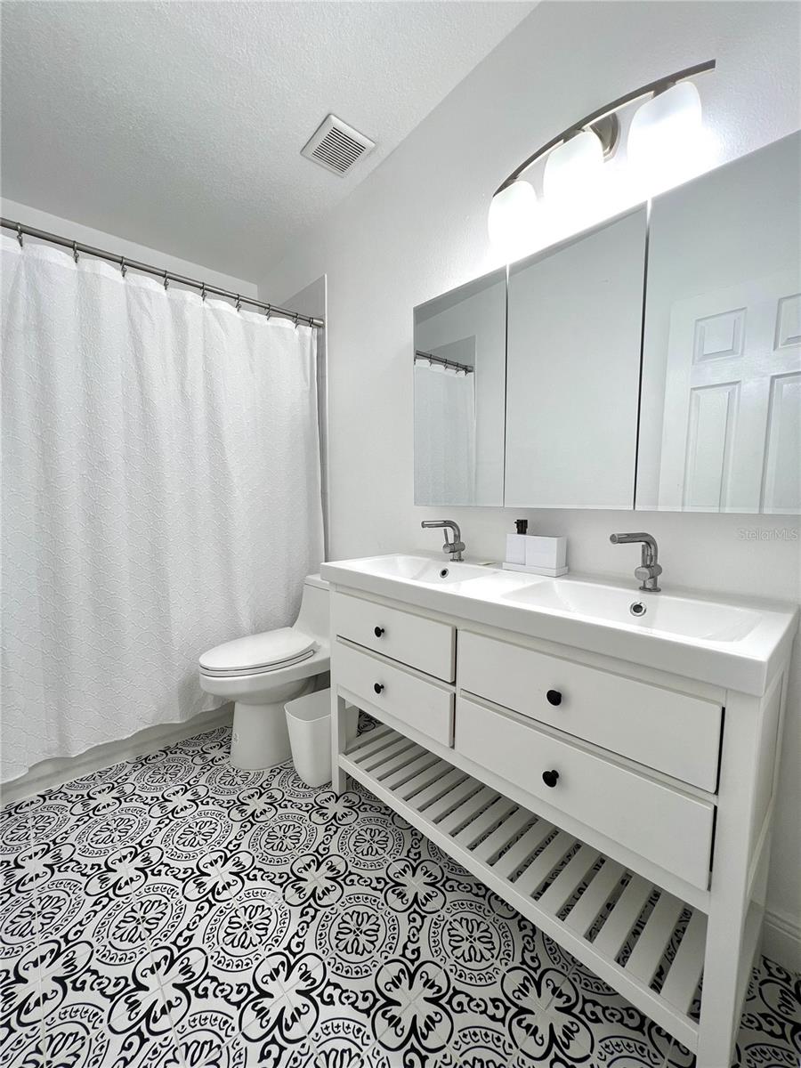 2173 RIVIERA DR, CLEARWATER, FL, 33763