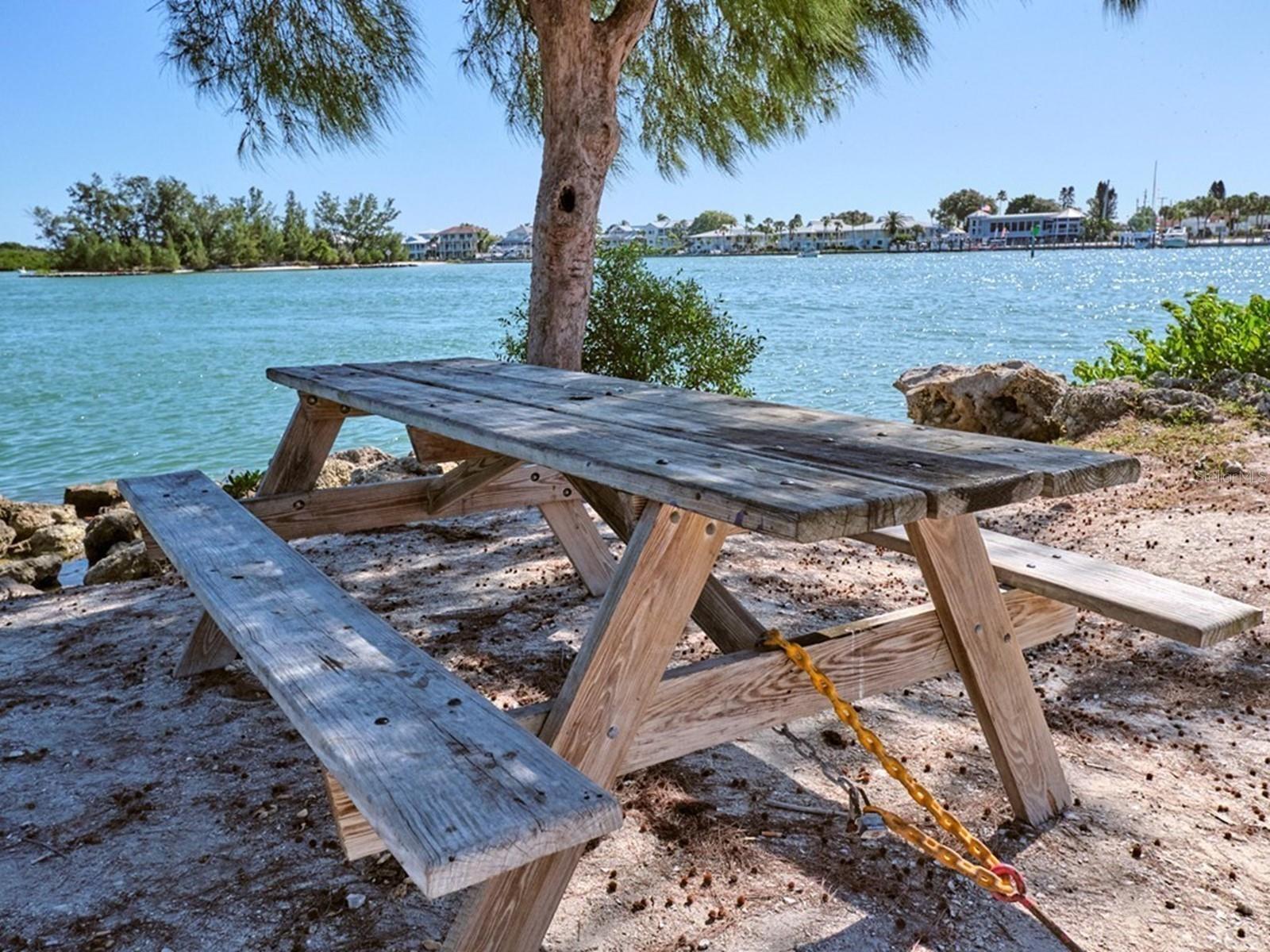 PID#0169 09 0020 BAYSHORE RD, NOKOMIS, FL, 34275