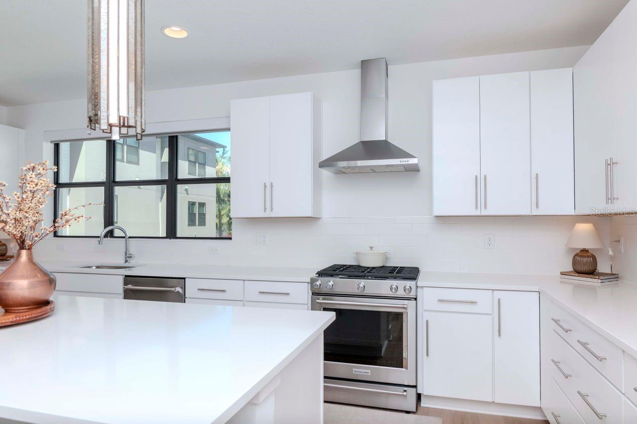 2511 N GRADY AVE #52, TAMPA, FL, 33607