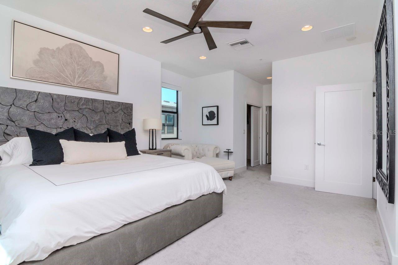 2511 N GRADY AVE #52, TAMPA, FL, 33607