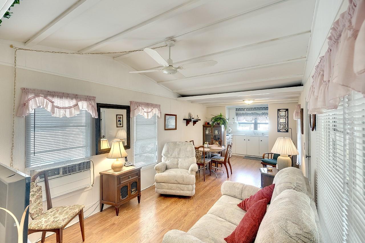 2042 DETROITER ST, SARASOTA, FL, 34231