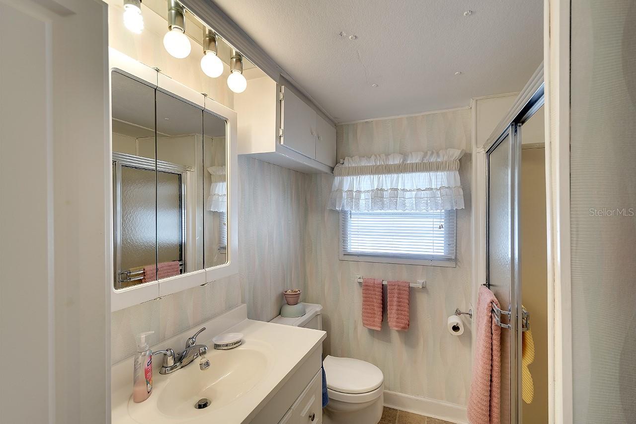 2042 DETROITER ST, SARASOTA, FL, 34231