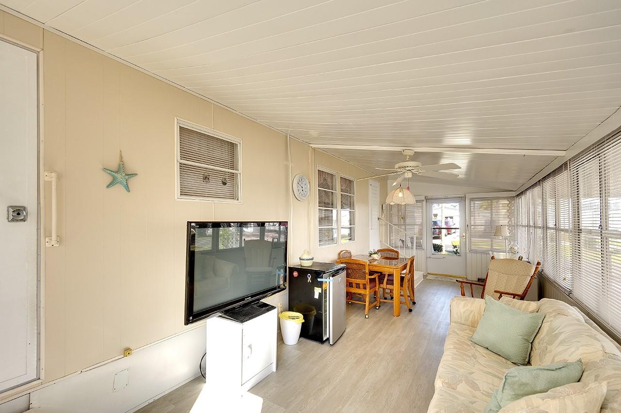 2042 DETROITER ST, SARASOTA, FL, 34231