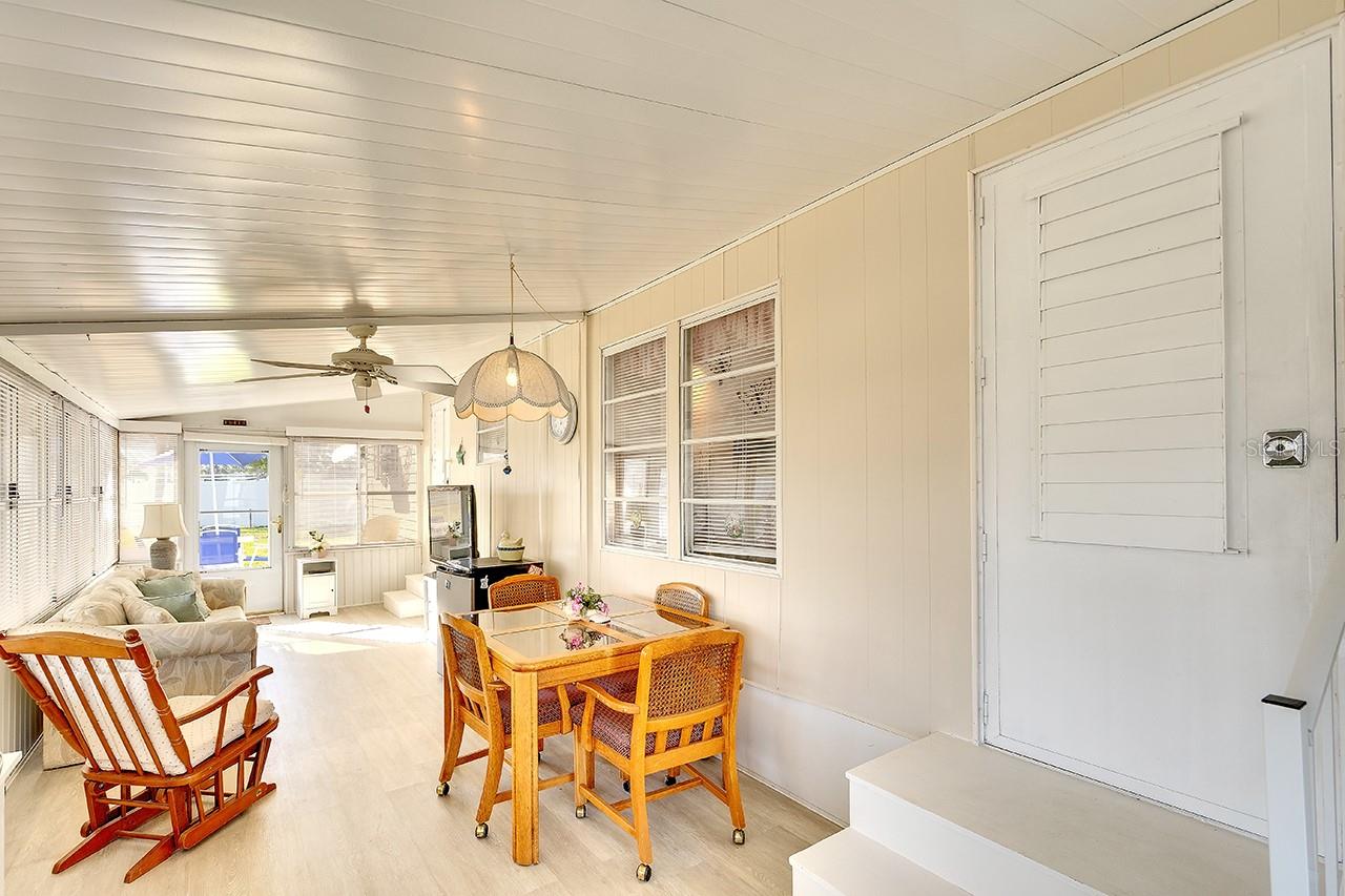 2042 DETROITER ST, SARASOTA, FL, 34231