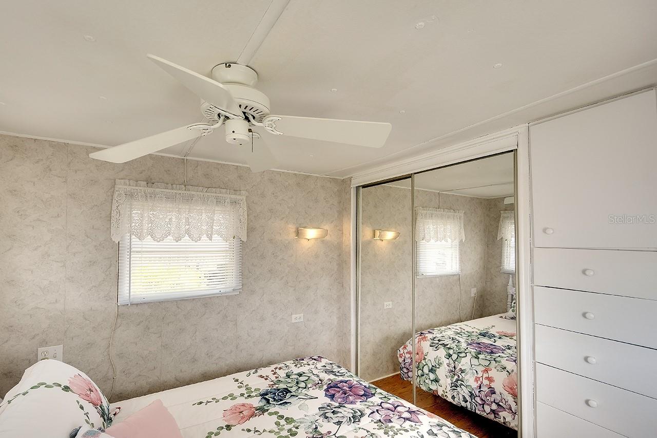 2042 DETROITER ST, SARASOTA, FL, 34231