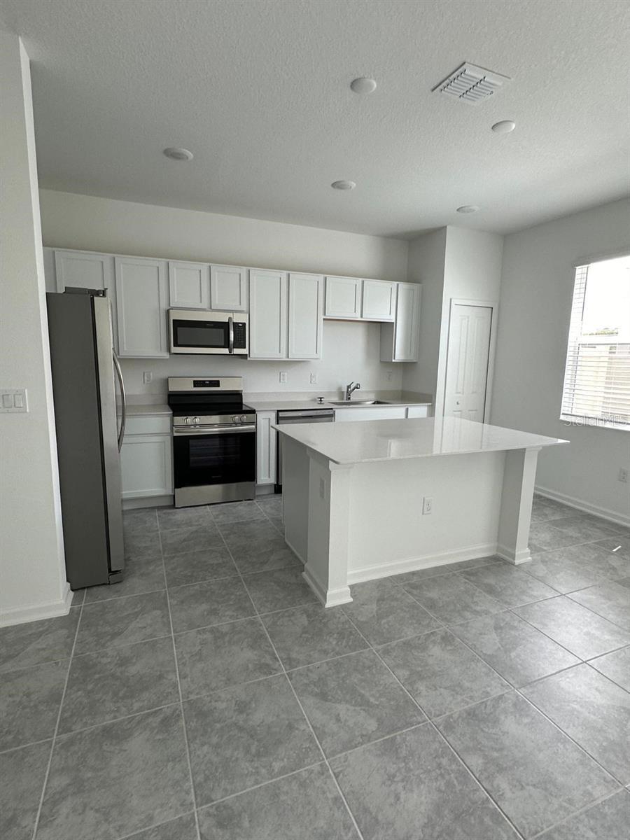 2414 SKYLINE LOOP, KISSIMMEE, FL, 34758