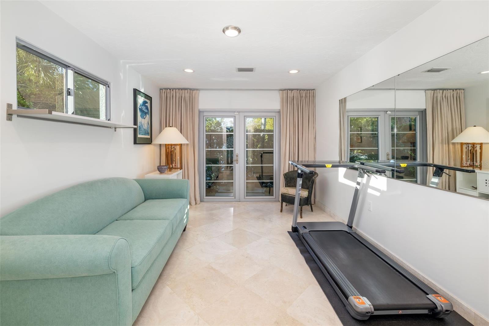 494 SAPPHIRE DR, SARASOTA, FL, 34234