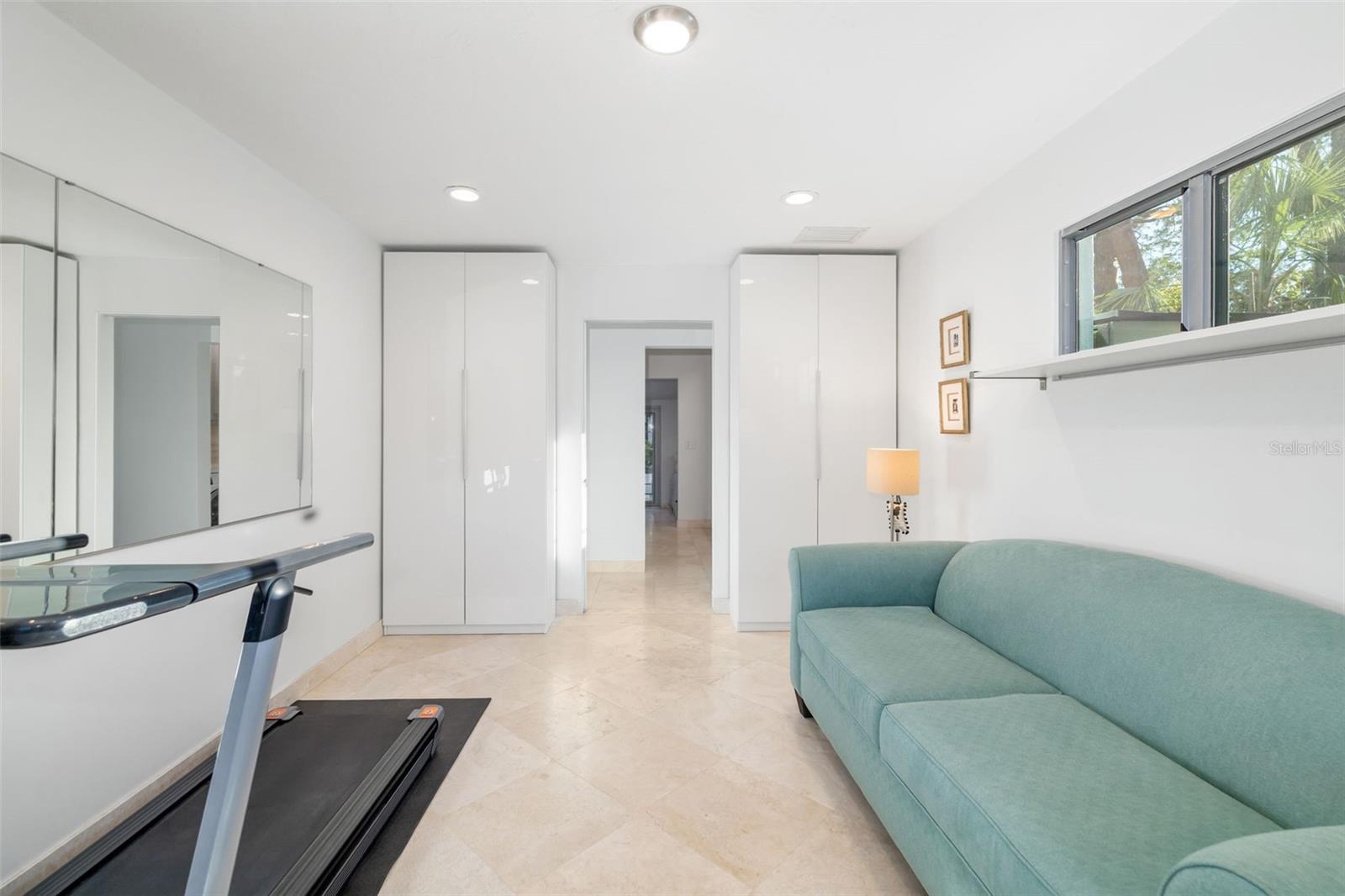 494 SAPPHIRE DR, SARASOTA, FL, 34234