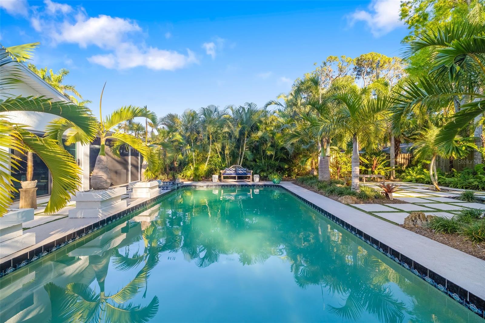 494 SAPPHIRE DR, SARASOTA, FL, 34234