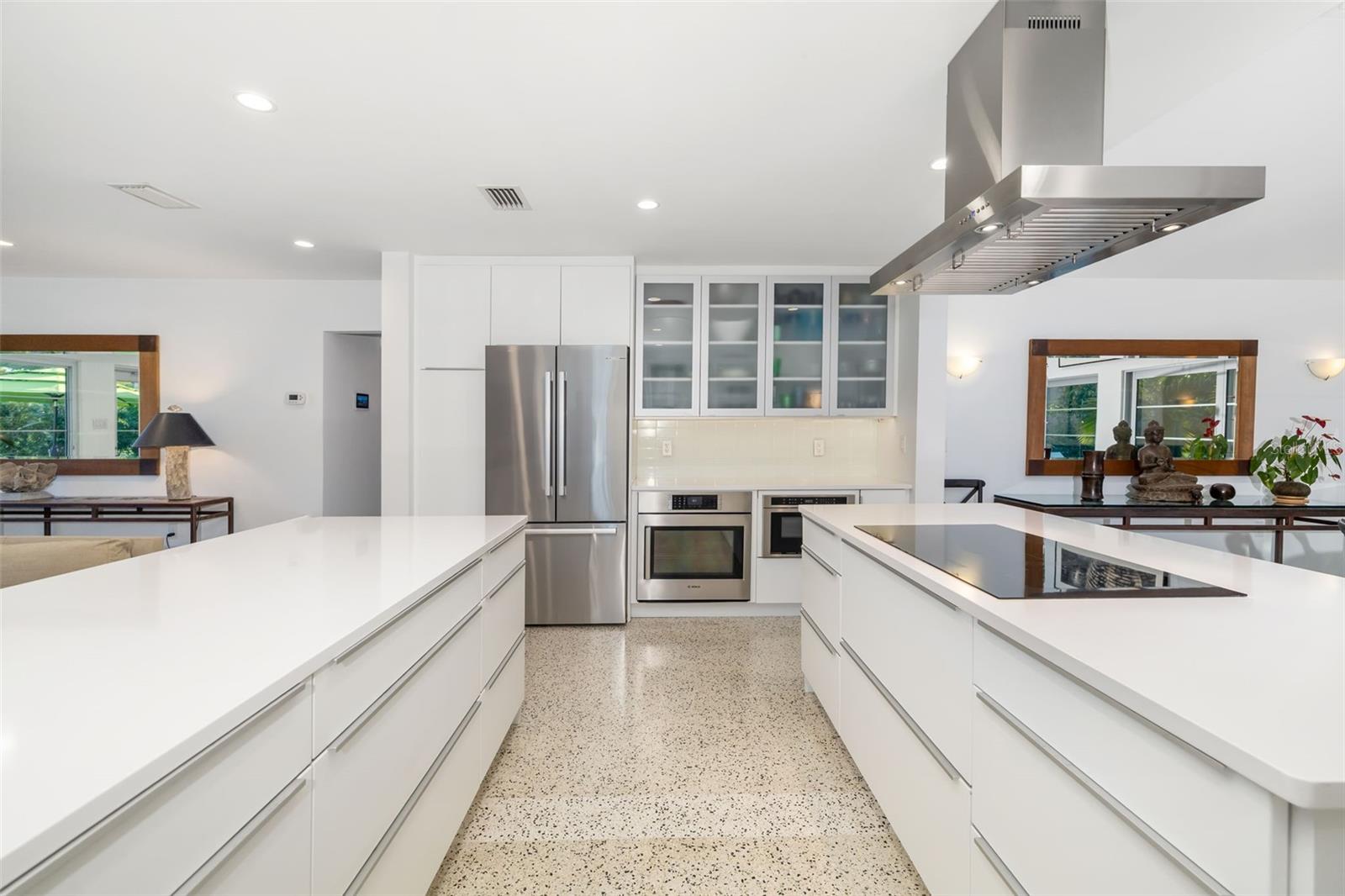 494 SAPPHIRE DR, SARASOTA, FL, 34234