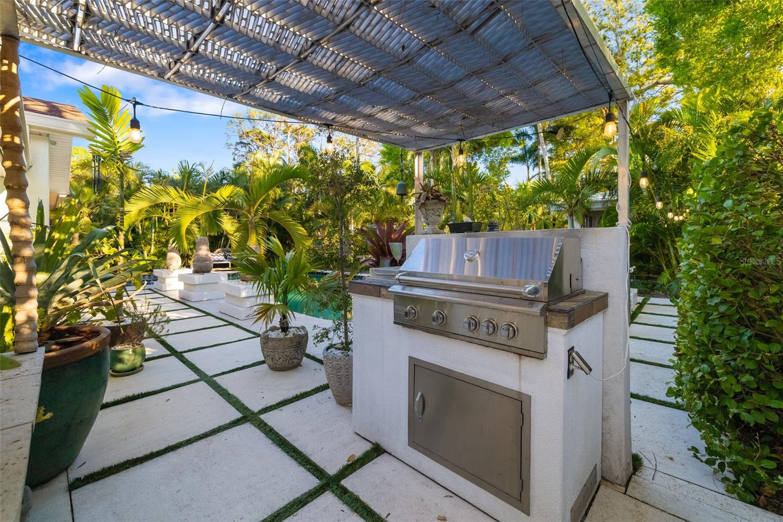 494 SAPPHIRE DR, SARASOTA, FL, 34234