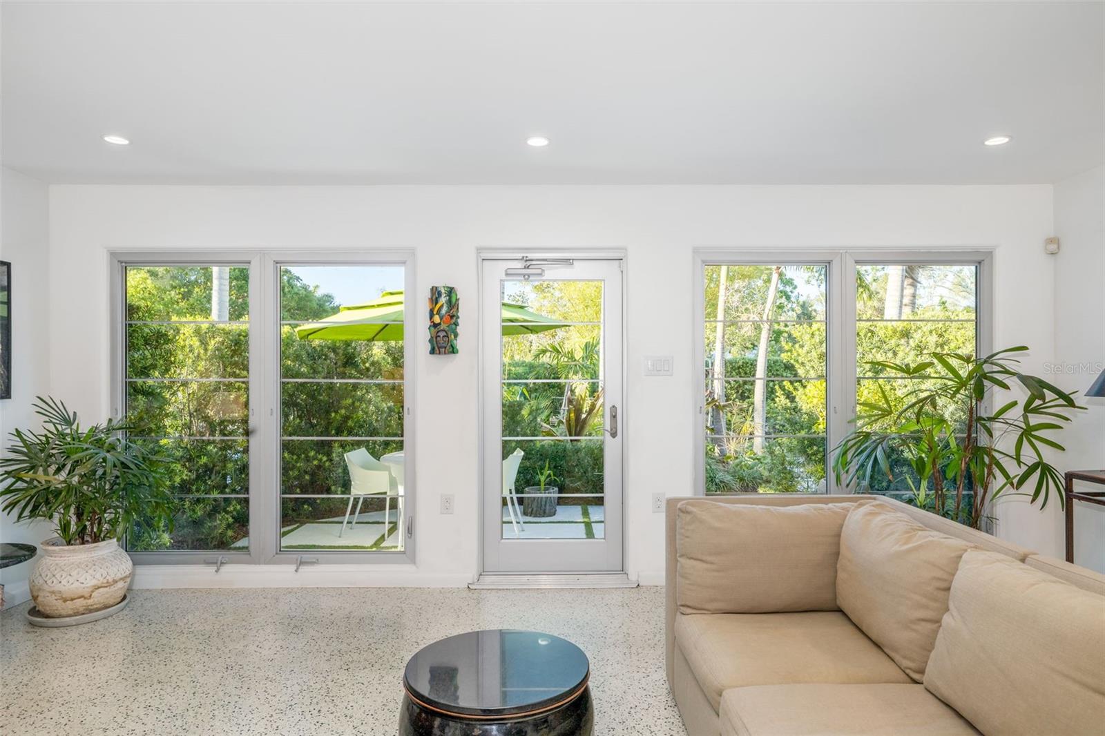 494 SAPPHIRE DR, SARASOTA, FL, 34234