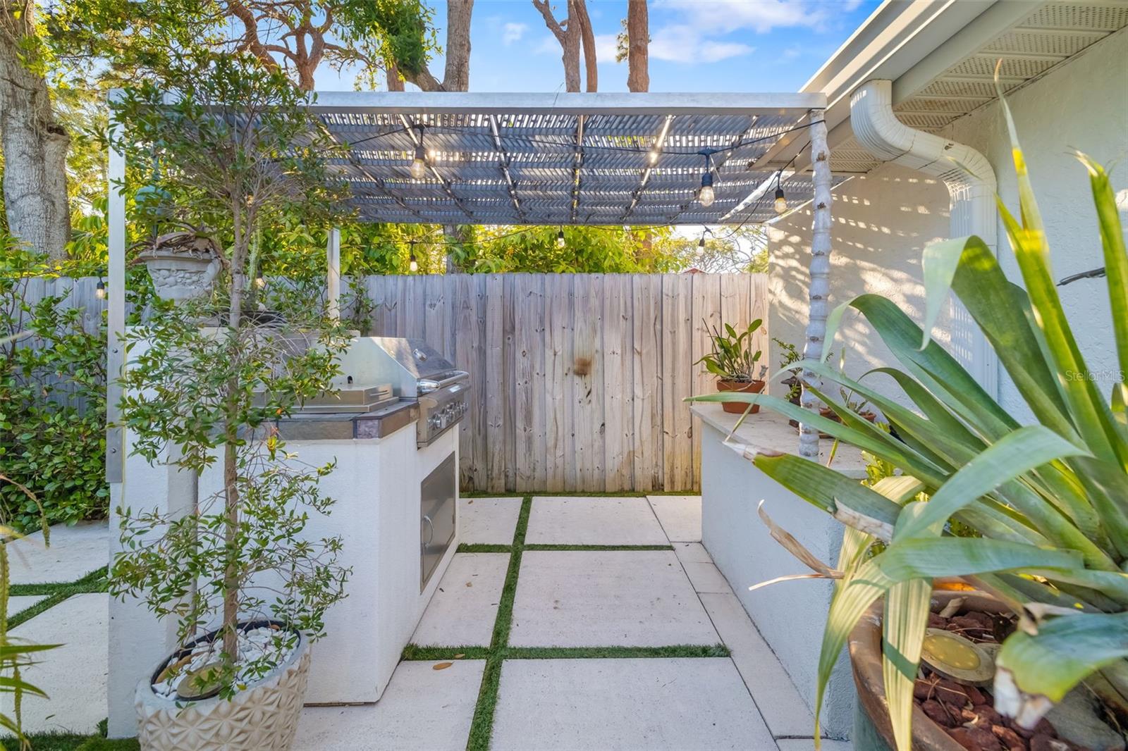 494 SAPPHIRE DR, SARASOTA, FL, 34234
