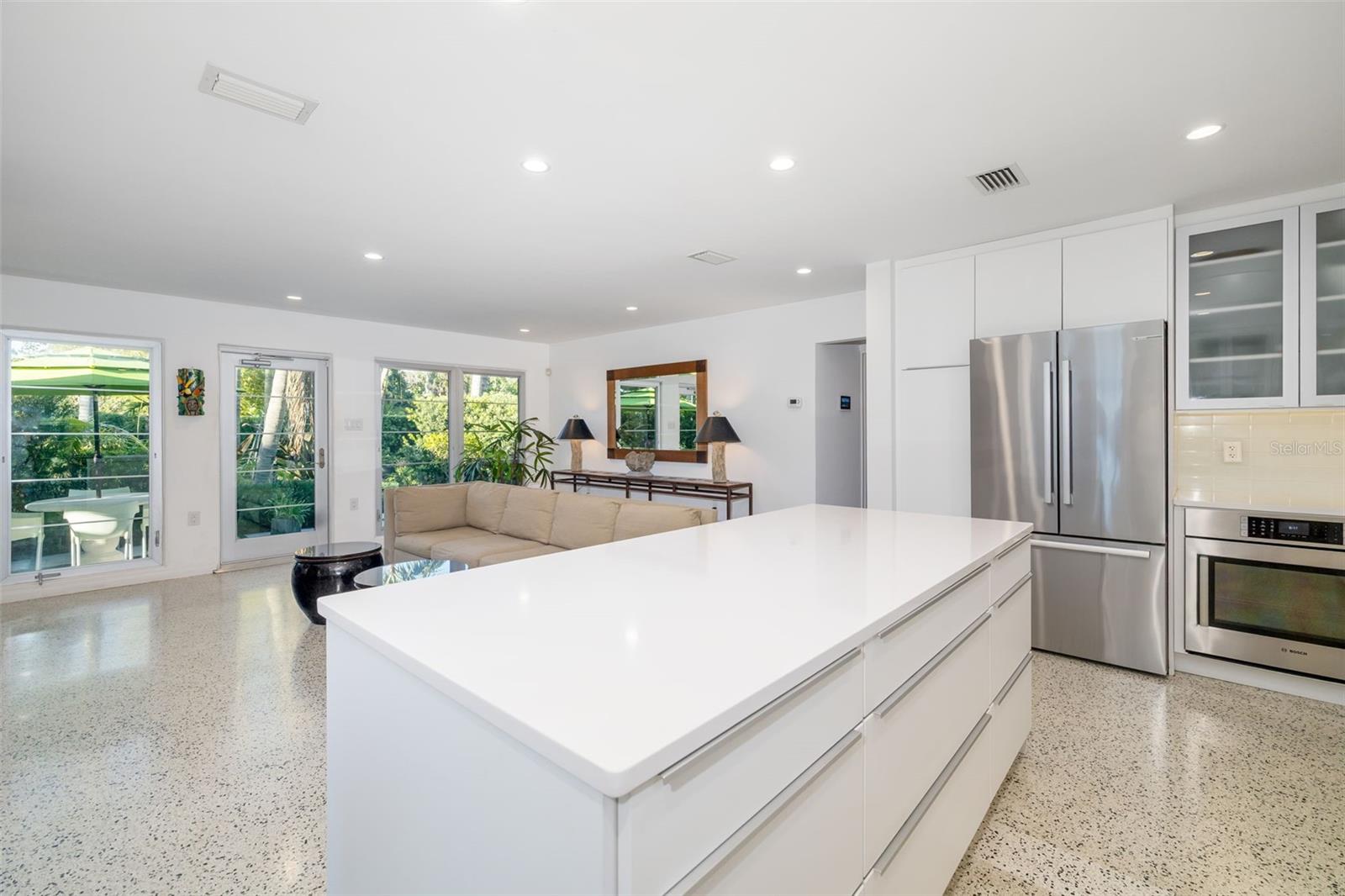 494 SAPPHIRE DR, SARASOTA, FL, 34234