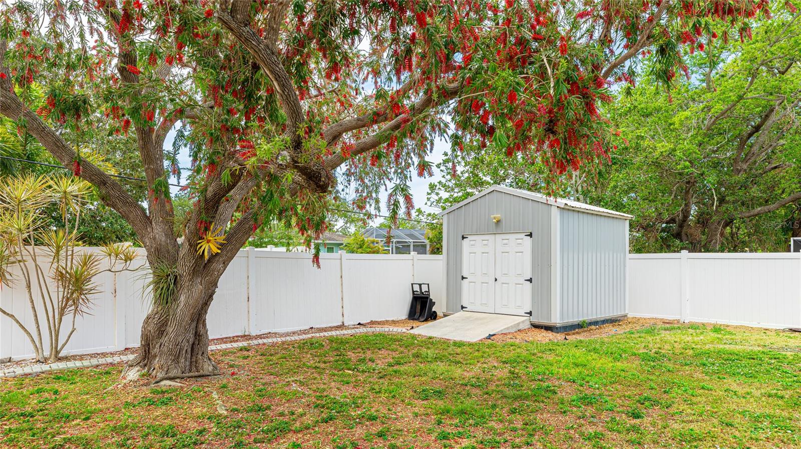 504 WHITFIELD AVE, SARASOTA, FL, 34243